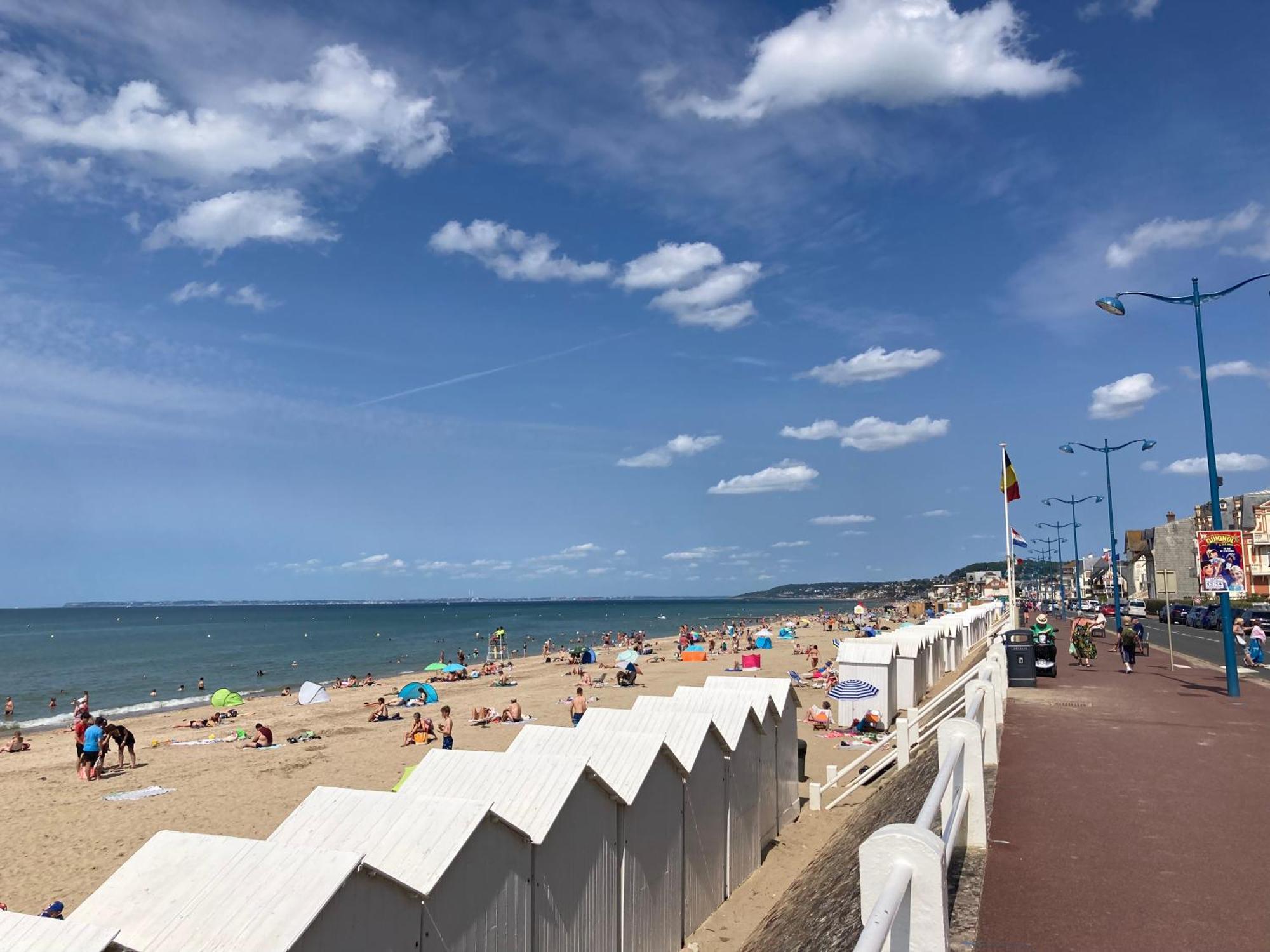 Neuf Beautiful 1-4 Pers Avec Parking Prive Et A 200 M