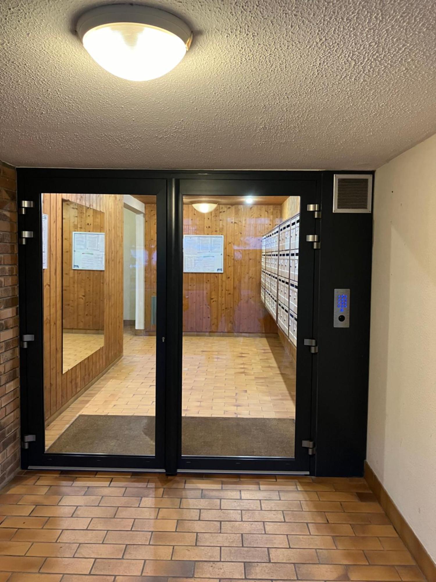 Apartment Neuf Beautiful 1-4 Pers Avec Parking Prive Et A 200 M