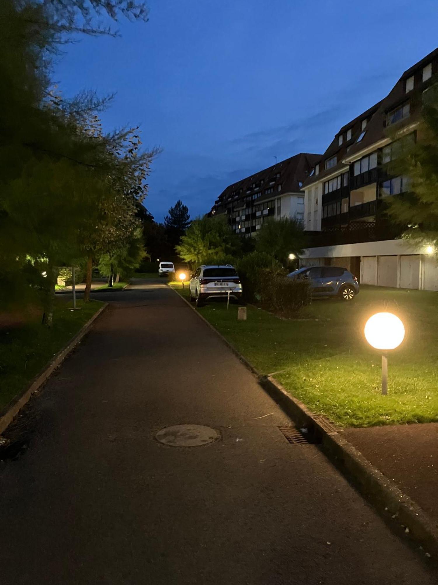 Neuf Beautiful 1-4 Pers Avec Parking Prive Et A 200 M