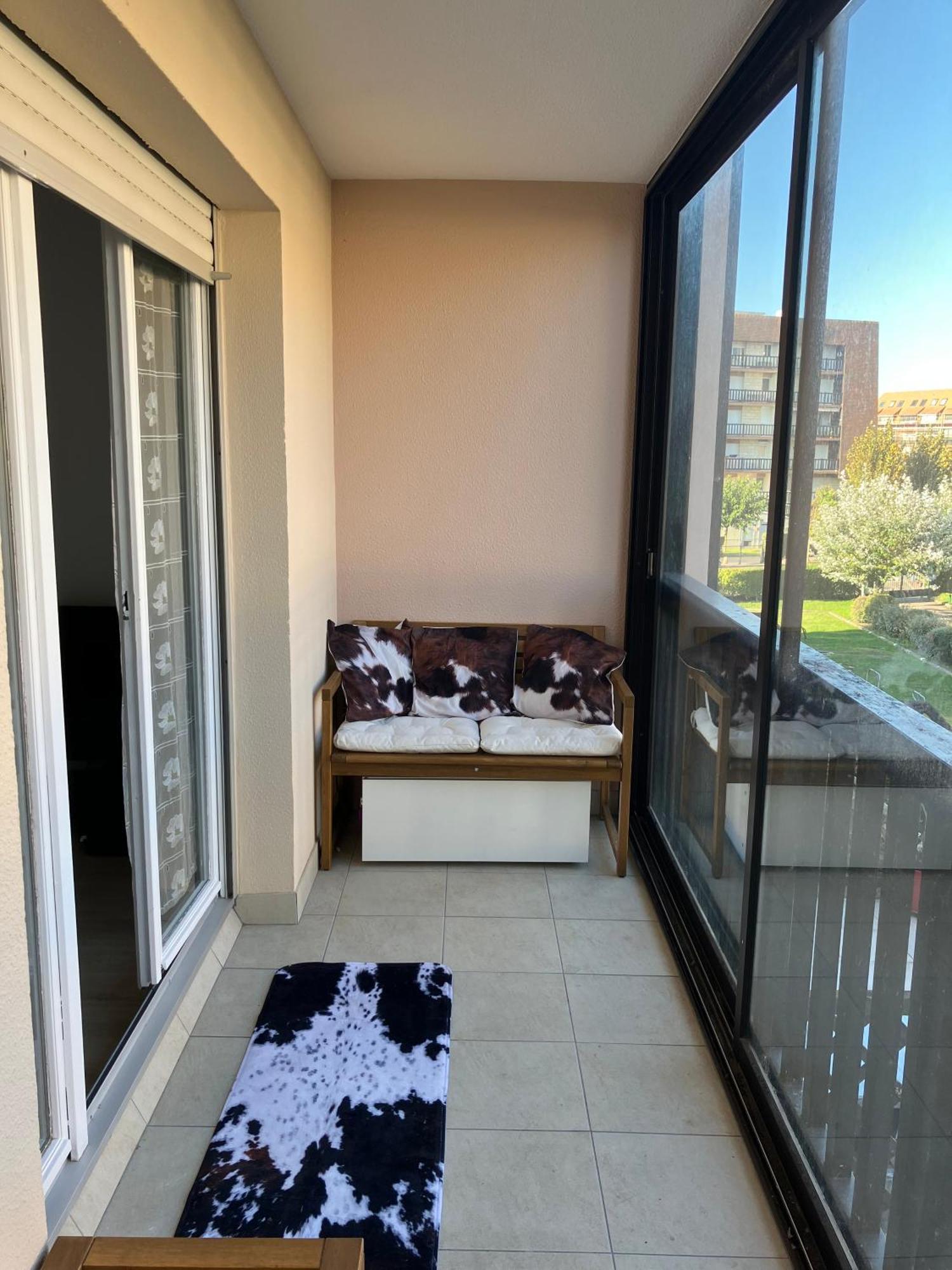 Apartment Neuf Beautiful 1-4 Pers Avec Parking Prive Et A 200 M